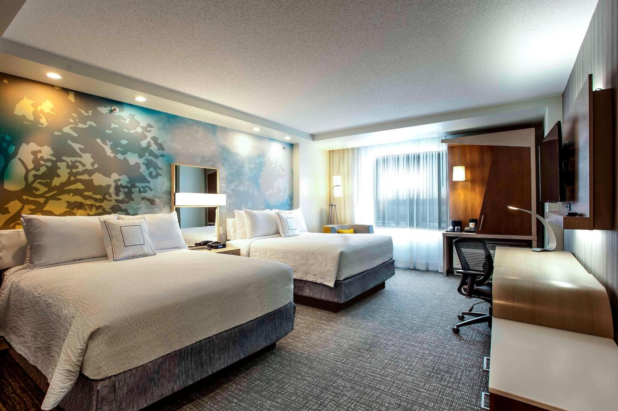 Hotel Courtyard By Marriott Montreal West Island/Baie D'Urfe Extérieur photo