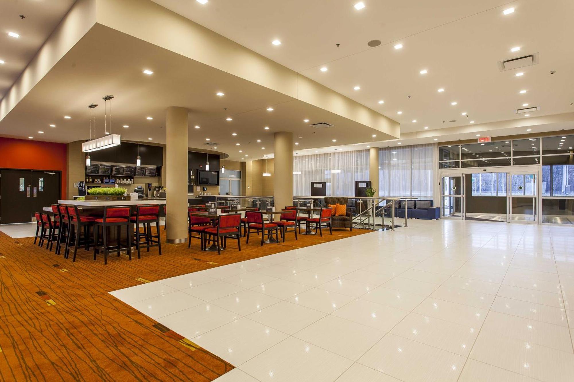 Hotel Courtyard By Marriott Montreal West Island/Baie D'Urfe Extérieur photo