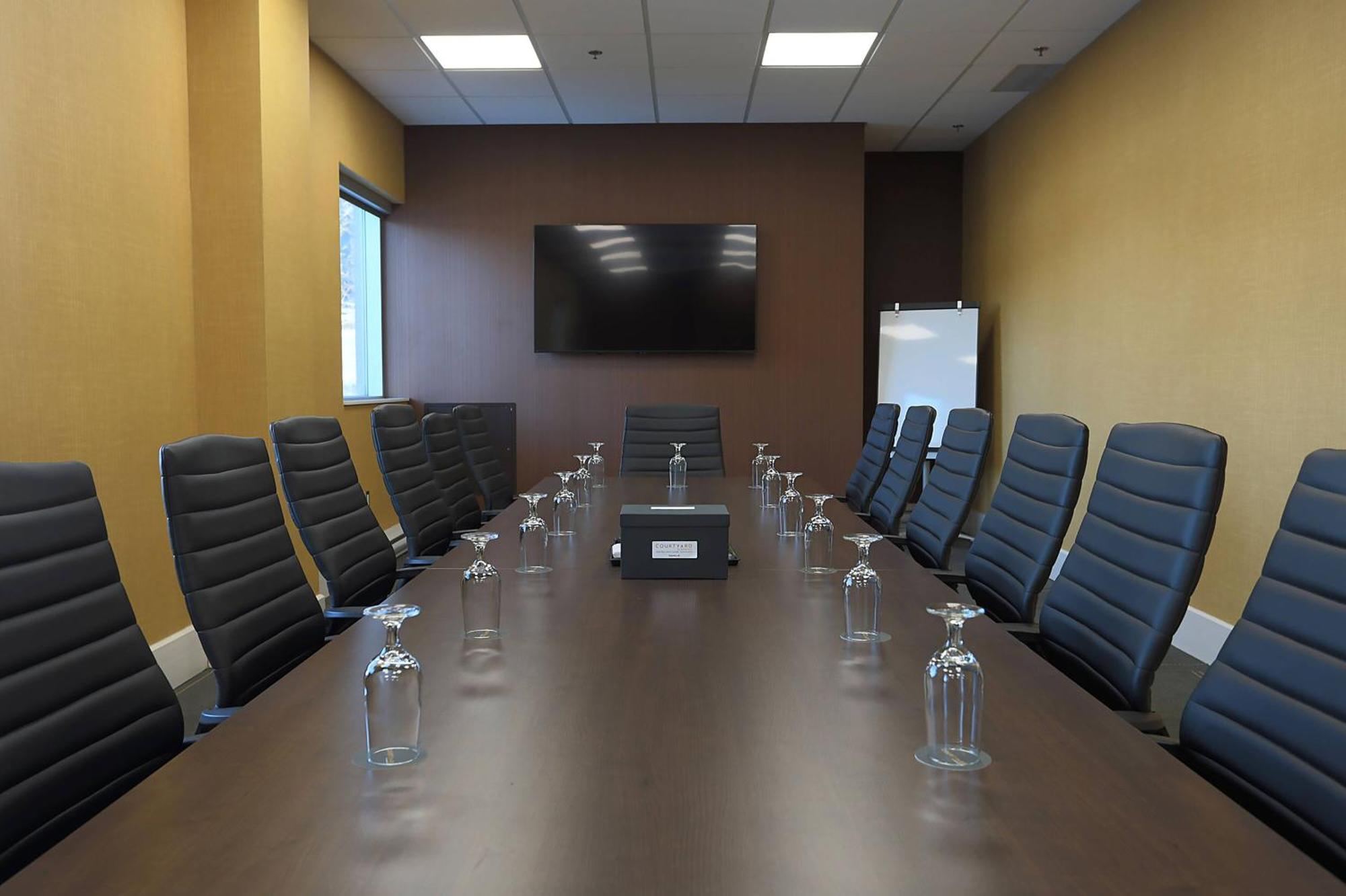 Hotel Courtyard By Marriott Montreal West Island/Baie D'Urfe Extérieur photo