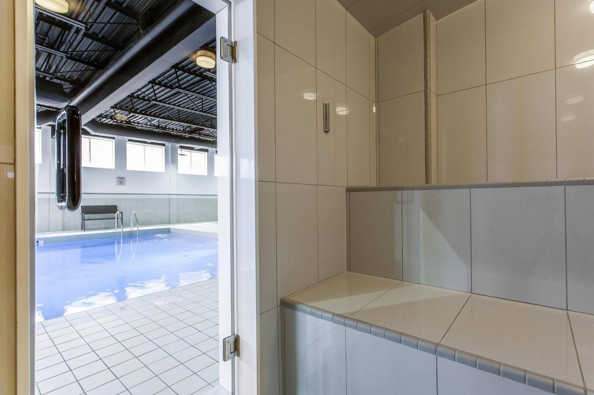 Hotel Courtyard By Marriott Montreal West Island/Baie D'Urfe Extérieur photo
