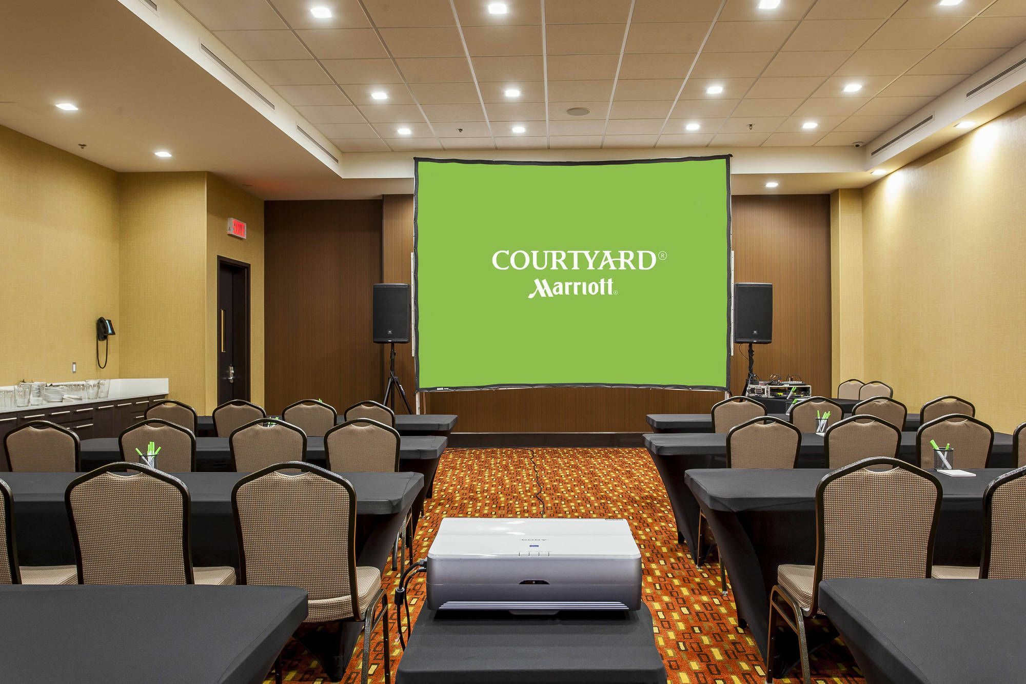 Hotel Courtyard By Marriott Montreal West Island/Baie D'Urfe Extérieur photo