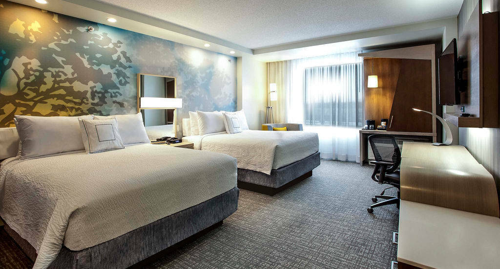 Hotel Courtyard By Marriott Montreal West Island/Baie D'Urfe Extérieur photo
